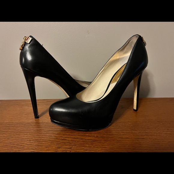 Michael Kors Pumps - Picture 4 of 6